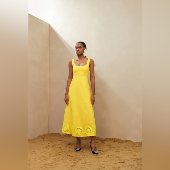 Elexiay Dresses & Skirts - Elexiay Kwara Dress in Yellow - Size Medium